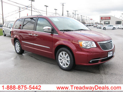 chrysler town and country 2012 red van touring l flex fuel 6 cylinders front wheel drive automatic 45840