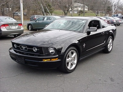ford mustang 2008 black coupe gt california ed gasoline 6 cylinders rear wheel drive 5 speed manual 06019
