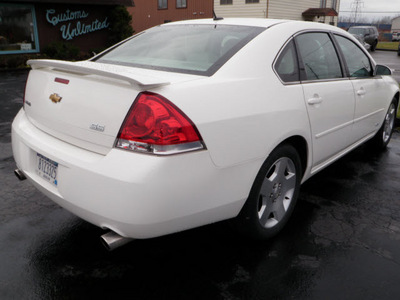 chevrolet impala 2008 white sedan ss gasoline 8 cylinders front wheel drive automatic 14224