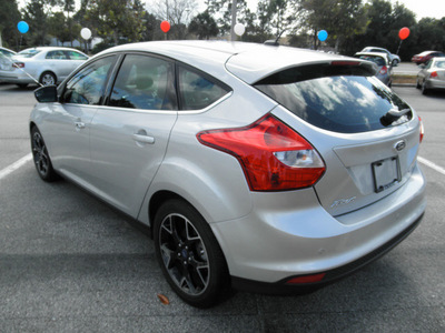ford focus 2012 silver hatchback titanium gasoline 4 cylinders front wheel drive automatic 32783