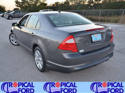 ford fusion 2010 gray sedan se gasoline 4 cylinders front wheel drive automatic 32837