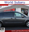 nissan quest 2004 gray van 3 5 se gasoline 6 cylinders front wheel drive automatic with overdrive 07701