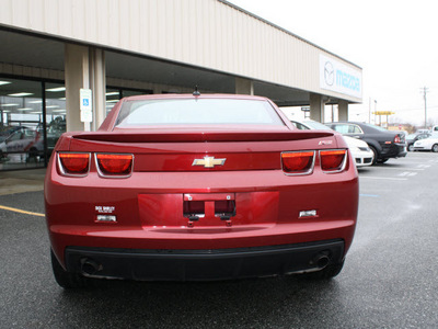 chevrolet camaro 2011 red coupe lt gasoline 6 cylinders rear wheel drive automatic 27215