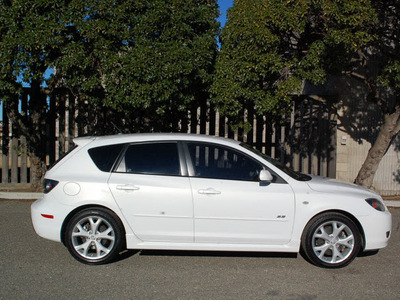 mazda mazda3 2008 white hatchback s grand touring gasoline 4 cylinders front wheel drive automatic 93955