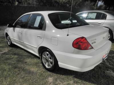 kia spectra 2002 white sedan ls gasoline 4 cylinders front wheel drive automatic 34474