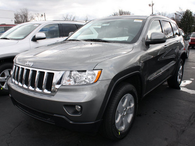 jeep grand cherokee 2012 gray suv laredo x gasoline 6 cylinders 4 wheel drive automatic 07730