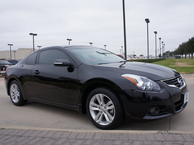 nissan altima 2010 black coupe 2 5 s gasoline 4 cylinders front wheel drive automatic 76018