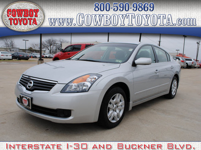 nissan altima 2009 silver sedan 2 5 s gasoline 4 cylinders front wheel drive automatic 75228