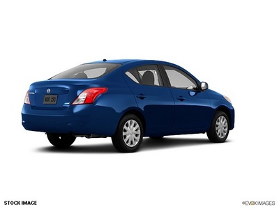 nissan versa 2012 sedan 1 6 s gasoline 4 cylinders front wheel drive 5 speed manual 56001