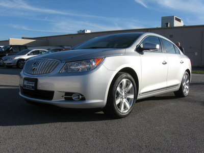 buick lacrosse 2010 silver sedan cxl gasoline 6 cylinders front wheel drive automatic 45840