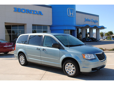 chrysler town and country 2008 lt  blue van lx flex fuel 6 cylinders front wheel drive autostick 77065