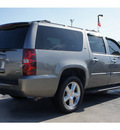chevrolet suburban 2008 gray suv lt flex fuel 8 cylinders 2 wheel drive automatic with overdrive 77090