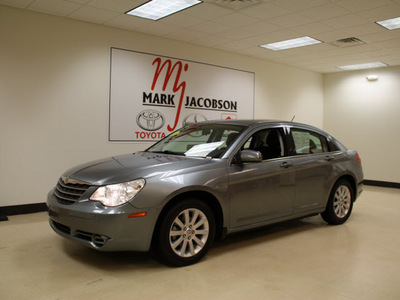 chrysler sebring 2010 silver sedan limited gasoline 4 cylinders front wheel drive automatic 27707