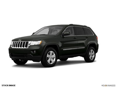 jeep grand cherokee 2011 suv gasoline 6 cylinders 2 wheel drive 5 speed automatic 33021