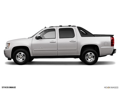 chevrolet avalanche 2011 silver lt flex fuel 8 cylinders 4 wheel drive 6 speed automatic 56001