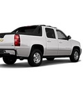 chevrolet avalanche 2011 silver lt flex fuel 8 cylinders 4 wheel drive 6 speed automatic 56001