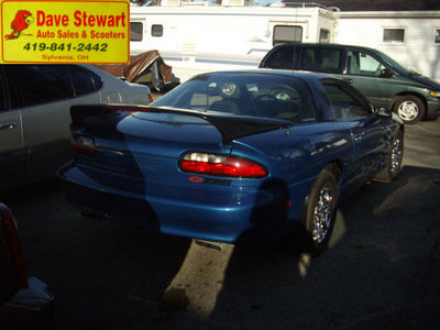 chevrolet camaro 1994 blue hatchback z28 gasoline v8 rear wheel drive automatic 43560