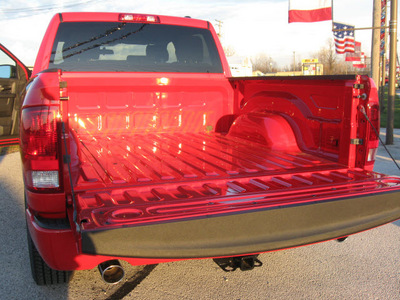 ram ram pickup 1500 2012 red express gasoline 8 cylinders 4 wheel drive automatic 45840