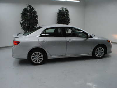 toyota corolla 2010 silver sedan s gasoline 4 cylinders front wheel drive automatic 91731
