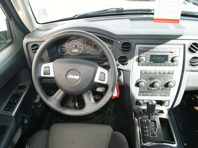 jeep commander 2008 light graystone suv sport gasoline 6 cylinders 4 wheel drive automatic 80905