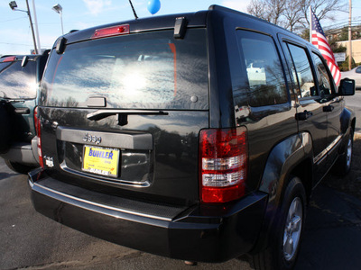 jeep liberty 2009 black suv sport gasoline 6 cylinders 4 wheel drive automatic 07730