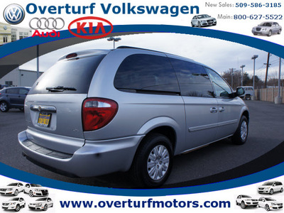 chrysler town and country 2006 silver van lx gasoline 6 cylinders front wheel drive automatic 99336