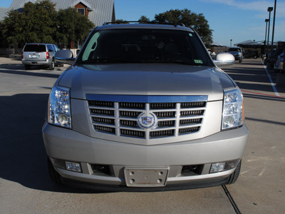 cadillac escalade ext 2008 silver suv gasoline 8 cylinders all whee drive automatic 76087