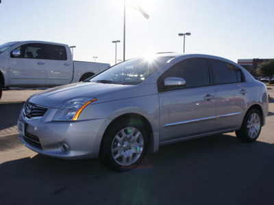 nissan sentra 2010 silver sedan gasoline 4 cylinders front wheel drive automatic with overdrive 76018