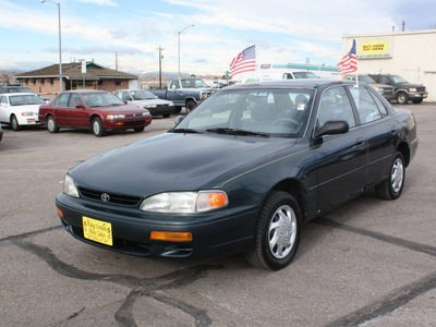 toyota camry 1996 dk  green sedan gasoline 4 cylinders front wheel drive automatic with overdrive 80229