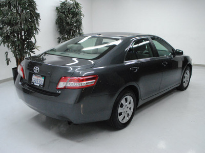 toyota camry 2010 dk  gray sedan le 4 cylinders front wheel drive automatic 91731