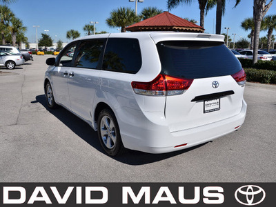 toyota sienna 2011 white van gasoline 6 cylinders front wheel drive automatic 32771
