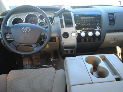 toyota tundra 2008 white sr5 gasoline 8 cylinders 2 wheel drive automatic 75228