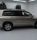 toyota highlander hybrid 2006 gold suv limited hybrid 6 cylinders all whee drive automatic 91731