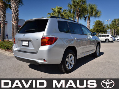 toyota highlander 2009 silver suv gasoline 6 cylinders front wheel drive automatic 32771