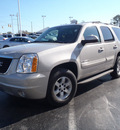 gmc yukon 2007 gold suv slt gasoline 8 cylinders rear wheel drive automatic with overdrive 28557