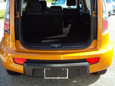 kia soul 2011 orange hatchback gasoline 4 cylinders front wheel drive automatic 32901