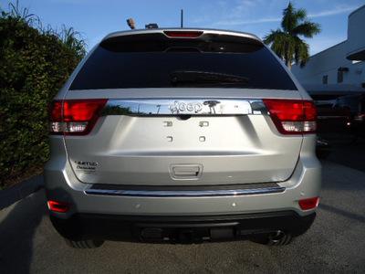 jeep grand cherokee 2012 silver suv limited gasoline 6 cylinders 2 wheel drive automatic 33157