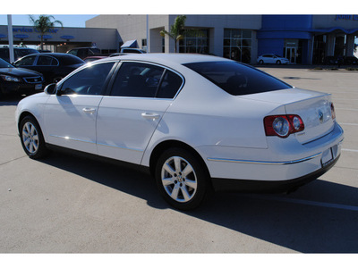 volkswagen passat 2008 white sedan turbo gasoline 4 cylinders front wheel drive autostick 77065