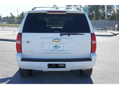 chevrolet tahoe 2007 white suv lt gasoline 8 cylinders rear wheel drive automatic 77388