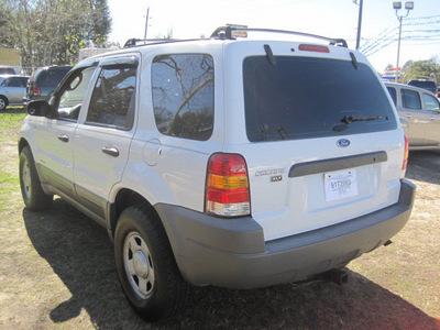 ford escape 2001 off white suv xls gasoline 6 cylinders front wheel drive automatic 77379