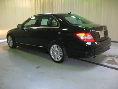 mercedes benz c300 2009 black sedan 4matic gasoline 6 cylinders all whee drive automatic 44883