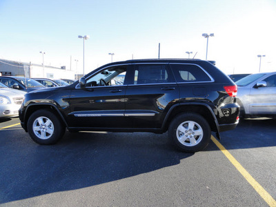 jeep grand cherokee 2012 black suv laredo gasoline 6 cylinders 4 wheel drive automatic 60915