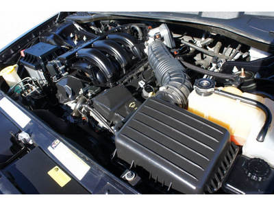 chrysler 300 2006 black sedan gasoline 6 cylinders rear wheel drive automatic 77388