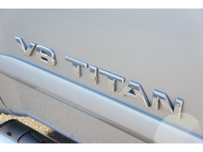 nissan titan 2006 silver se ffv flex fuel 8 cylinders rear wheel drive automatic 77388
