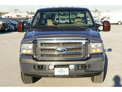 ford f 250 super duty 2005 brown king ranch diesel 8 cylinders rear wheel drive automatic 77388