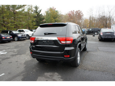 jeep grand cherokee 2012 black suv laredo gasoline 6 cylinders 4 wheel drive automatic with overdrive 08844