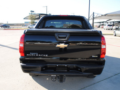 chevrolet avalanche 2008 black suv lt flex fuel 8 cylinders 4 wheel drive automatic 76087