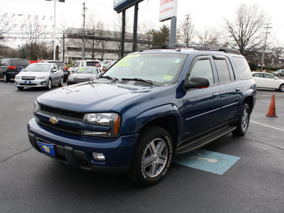 chevrolet trailblazer ext 2005 superior blue suv lt gasoline 8 cylinders 4 wheel drive automatic with overdrive 07701