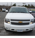 chevrolet suburban 2007 white suv ltz nav dvd gasoline 8 cylinders 4 wheel drive automatic 07712