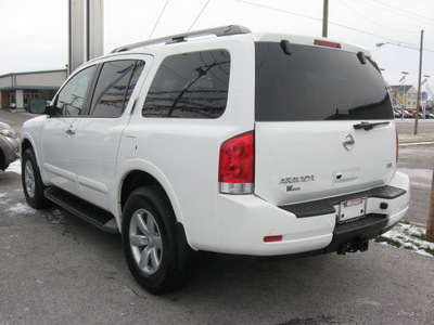 nissan armada 2010 white suv se gasoline 8 cylinders 4 wheel drive automatic 45840